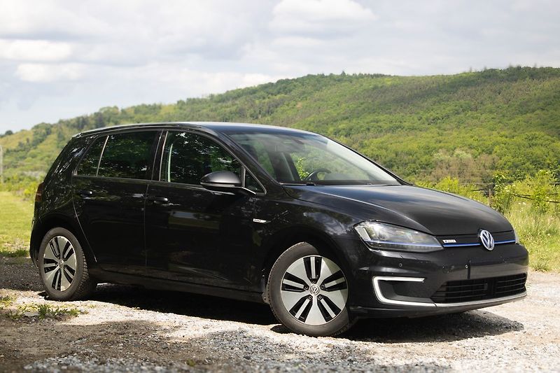 Volkswagen e-Golf eGolf, nová STK, 100% stav. - fotka 3 z 46