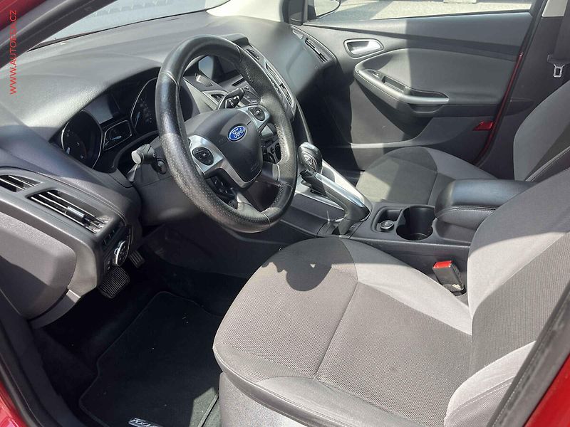 Ford Focus (2012) 2.0 TDCi, AT, AC, temp - fotka 9 z 15