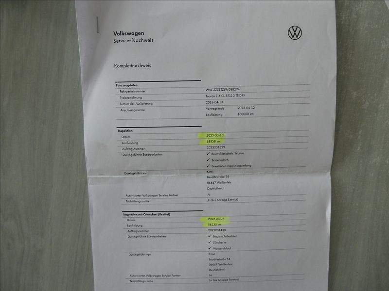 Volkswagen Touran 1,4 TSi 110kW DSG,LED,serviska - fotka 47 z 49
