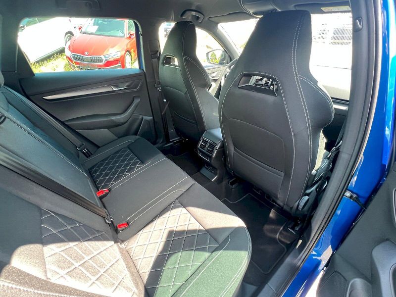 Škoda Karoq (2025) Sportline 1.5TSi 110kW 7°autom - fotka 17 z 31