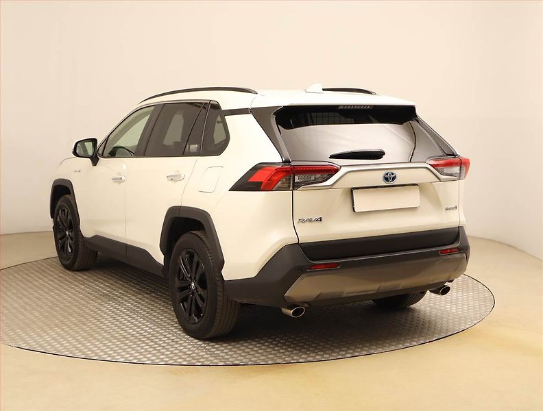 Toyota RAV4 (2021) 2.5 Hybrid - fotka 4 z 30