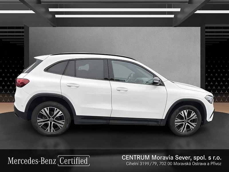Mercedes-Benz GLA 200d 4MATIC, CZ, 1.majitel - fotka 6 z 16