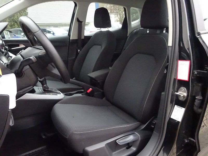 Seat Arona (2022) 1,0TSi / 81kW Style DSG - fotka 7 z 25
