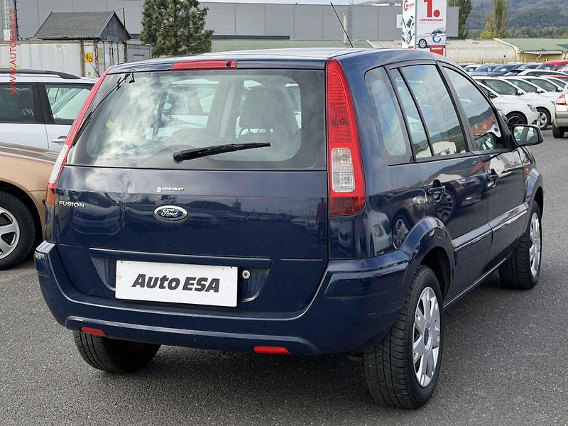 Ford Fusion (2009) 1.4i, 2.maj,ČR, AC - fotka 4 z 15
