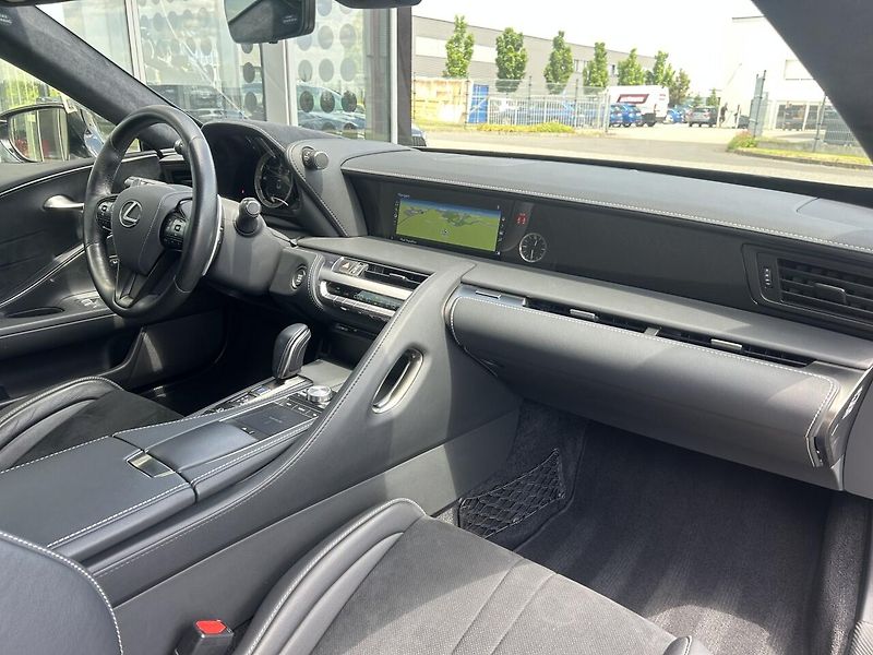 Lexus LC 500 Sport+ 5.0 V8 - fotka 15 z 34