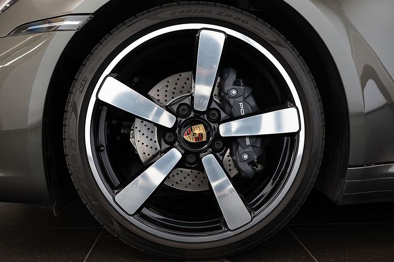 Porsche 911 (992) Targa 4 /Heritage Design - fotka 20 z 22