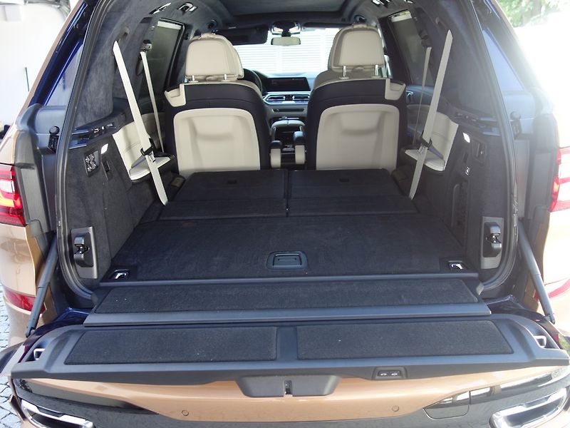 BMW X7 (2022) 4.0d*XD*M-PAKET*24000KM*TOP*CZ - fotka 48 z 50