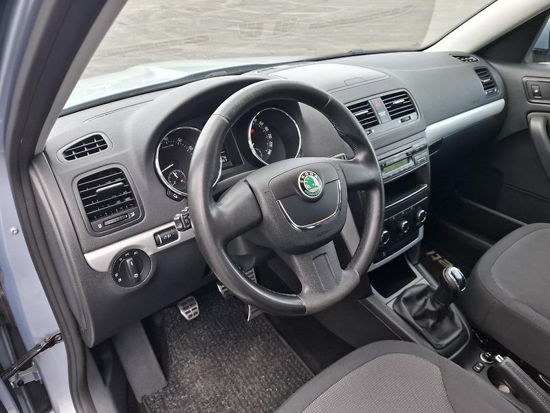 Škoda Yeti (2011) 1.2TSi 77kW,klima,senzory - fotka 9 z 18