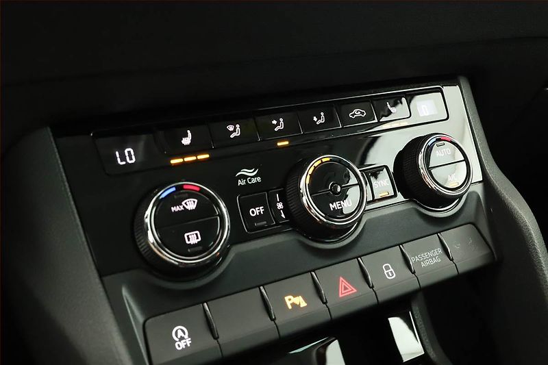 Škoda Karoq (2020) 1.6 TDI - fotka 11 z 14