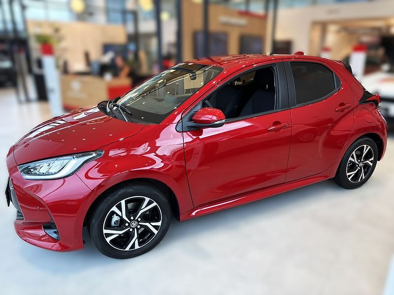 Toyota Yaris (2025) Style   NG MC24  1.5L HEV116 - fotka 4 z 10