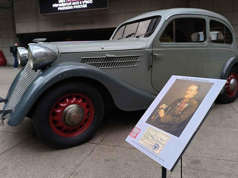 Automobil Z-5 Express ze sbírek Národního technického muzea, jímž jezdil nacisty popravený protektorátní premiér generál Alois Eliáš.