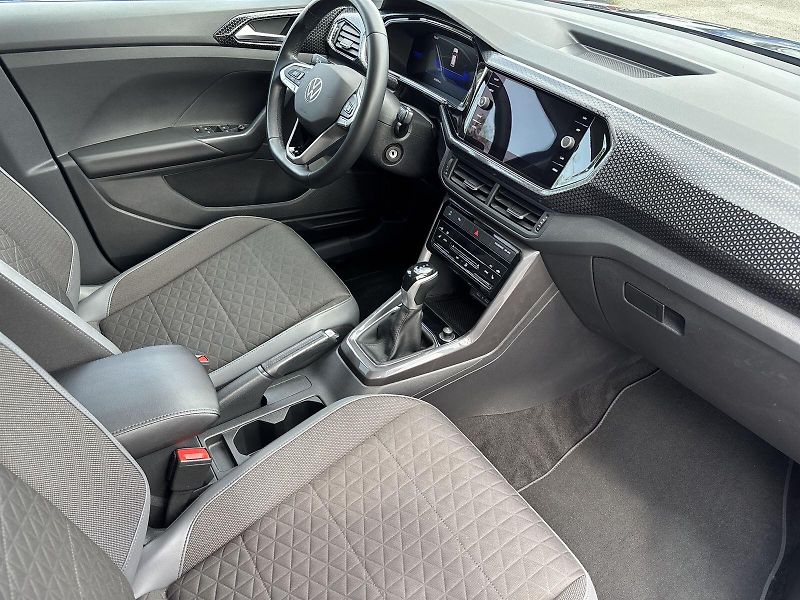 Volkswagen T-Cross (2023) 1.0 TSI DSG Style - fotka 9 z 28