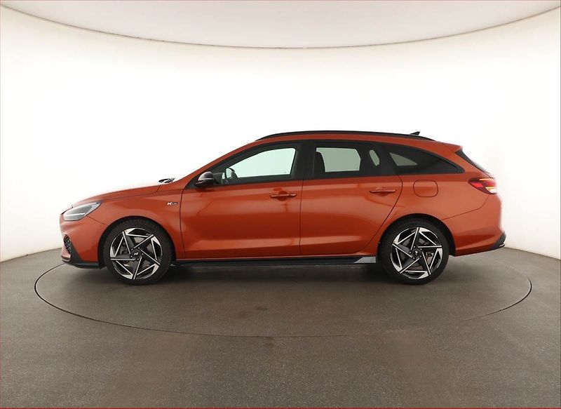 Hyundai i30 (2025) 1.5 T-GDI MHEV 48V, N-LINE - fotka 3 z 17