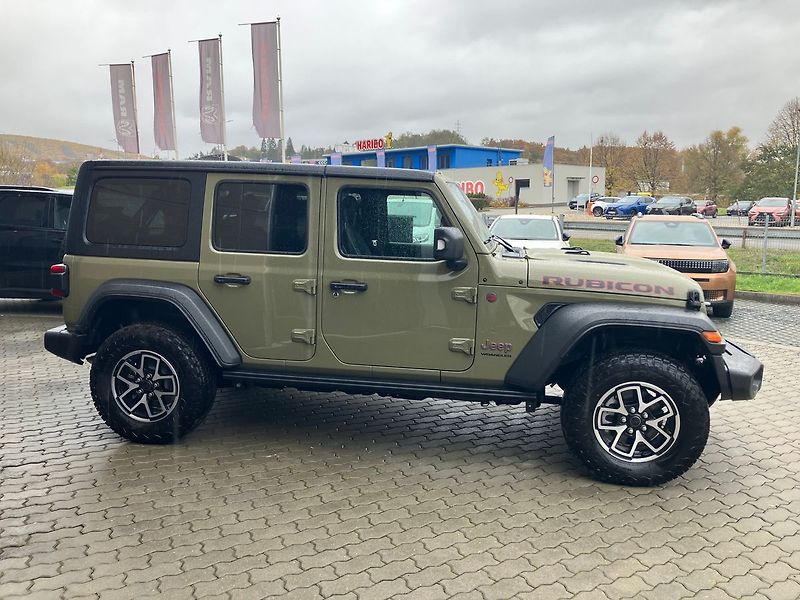 Jeep Wrangler 2.0T 272k Rubicon 8AT. - fotka 3 z 55