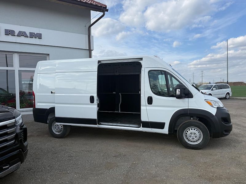 Dodge RAM (2025) PROMASTER 2500 3.6L  - fotka 4 z 9