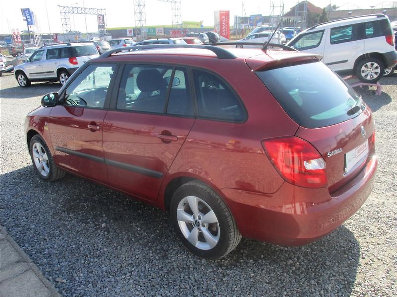 Škoda Fabia 1,2 TSi, digiklima, serviska, - fotka 7 z 29