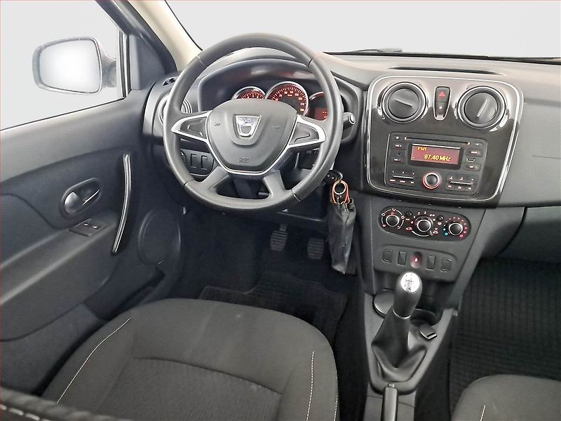 Dacia Sandero (2017) 1.0 SCe, ČR,1.maj - fotka 7 z 15