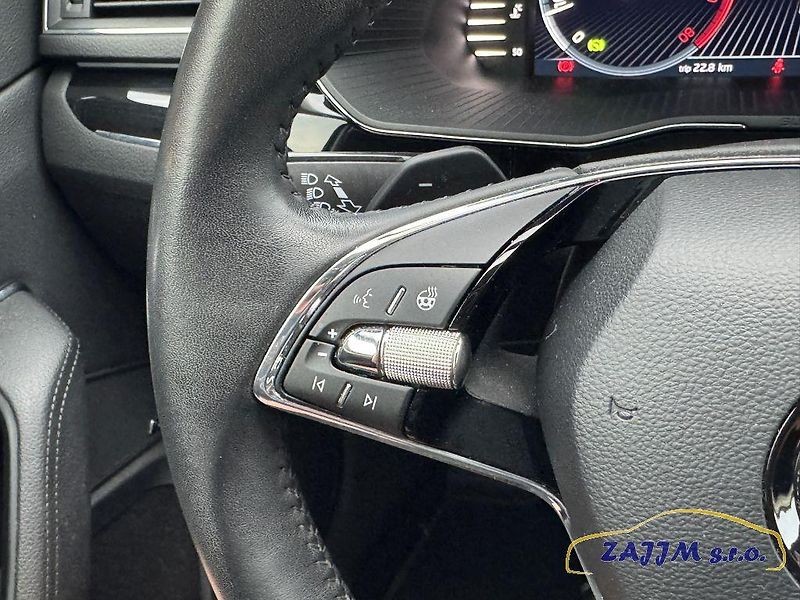 Škoda Superb L&K 2.0TSi 206kw 4x4 webasto - fotka 22 z 60