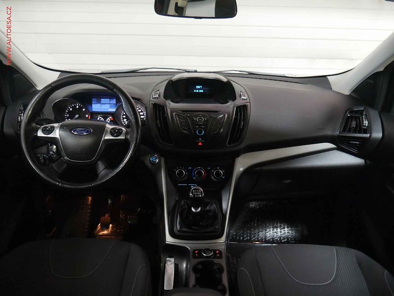 Ford Kuga (2013) 2.0 TDCi 4x4, Panorama - fotka 8 z 20