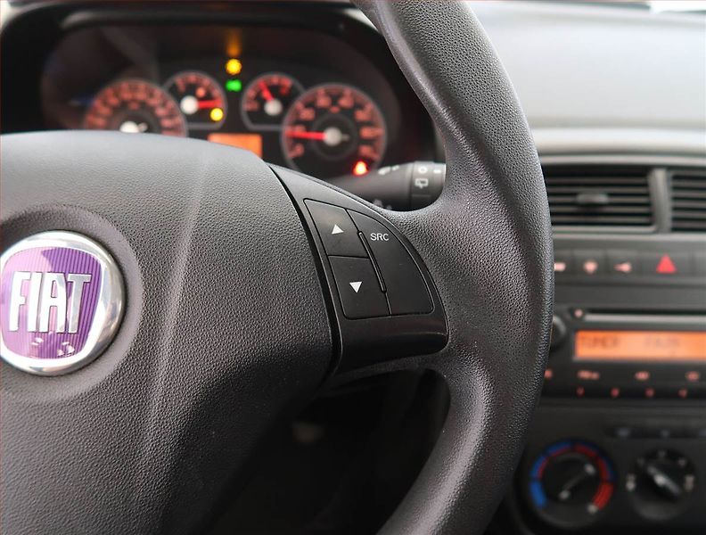 Fiat Grande Punto (2008) 1.4, za skvělou cenu - fotka 15 z 16