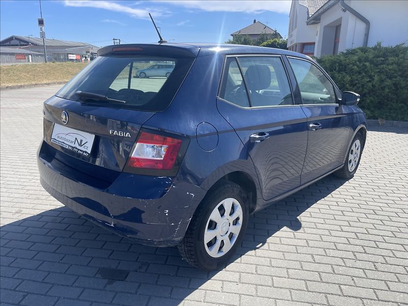 Škoda Fabia 1,0 MPi 44kw Klima Euro6 bez k - fotka 31 z 33