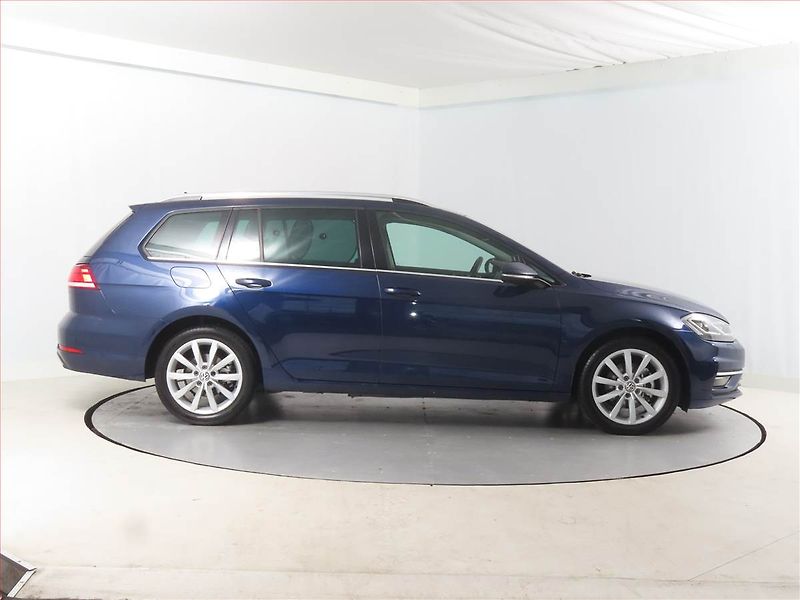 Volkswagen Golf (2018) Marathon Edition 1.5 TSI - fotka 6 z 14