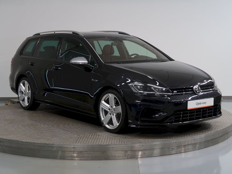 Volkswagen Golf (2020) R 2.0TSI 221KW 4MOT DSG - fotka 6 z 39