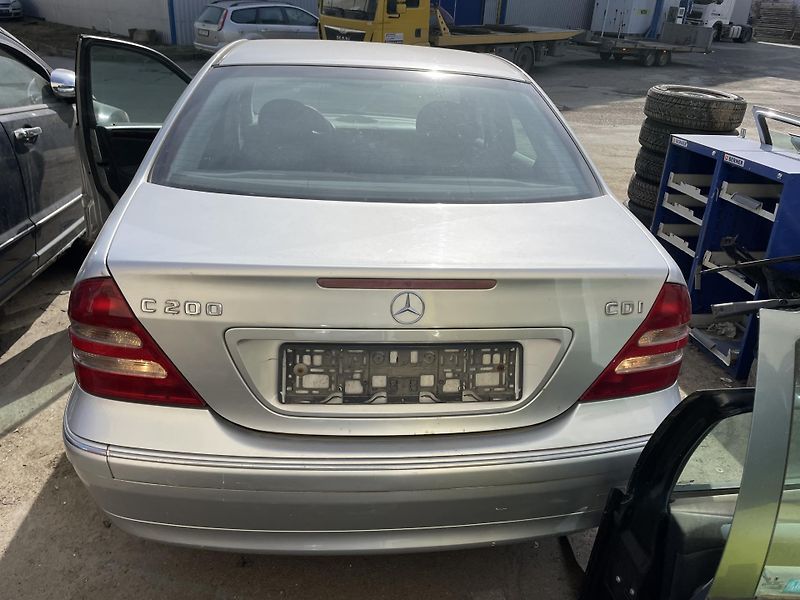Mercedes-Benz Třídy C W203 - 2.0cdi 85Kw ND  - fotka 4 z 5
