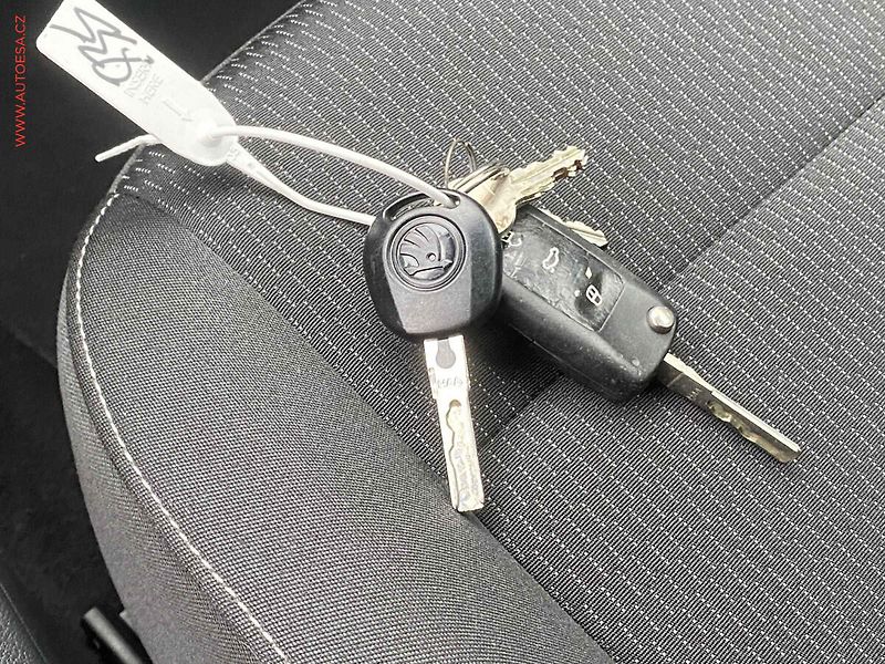 Škoda Rapid (2013) 1.2 TSi, Ambition, TZ - fotka 17 z 17