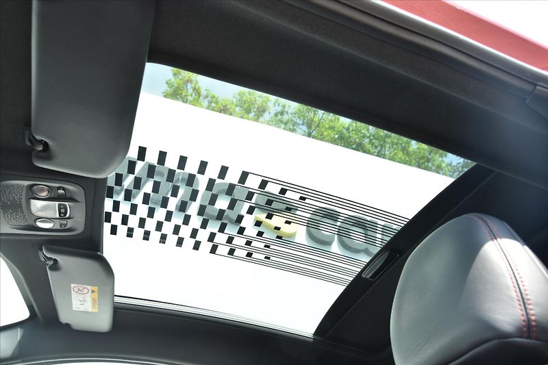 Peugeot 208 GTI 1.6 Ti 153kW PANORAMA ČR - fotka 22 z 22