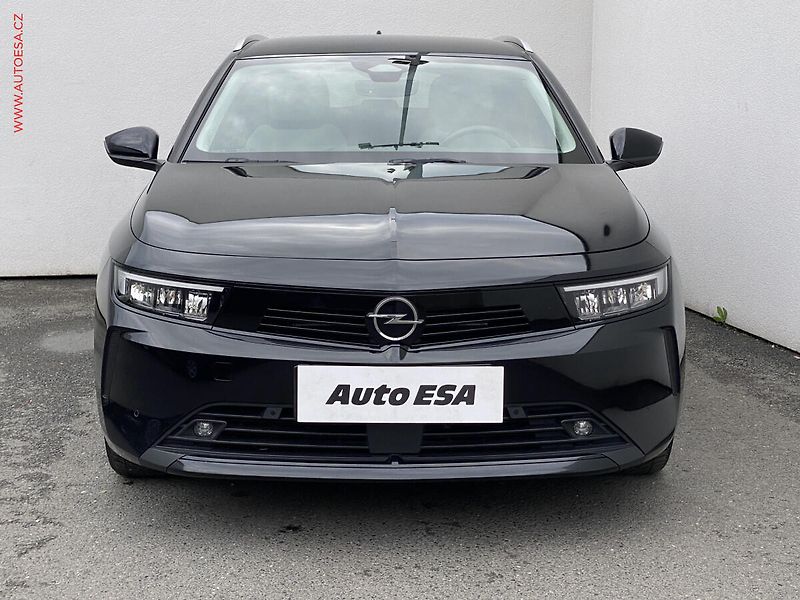 Opel Astra (2023) 1.5 CDTi, Elegance, LED, navi - fotka 2 z 19
