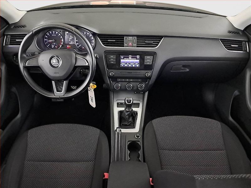 Škoda Octavia (2016) Ambition 1.6 TDI, Tempomat - fotka 8 z 18