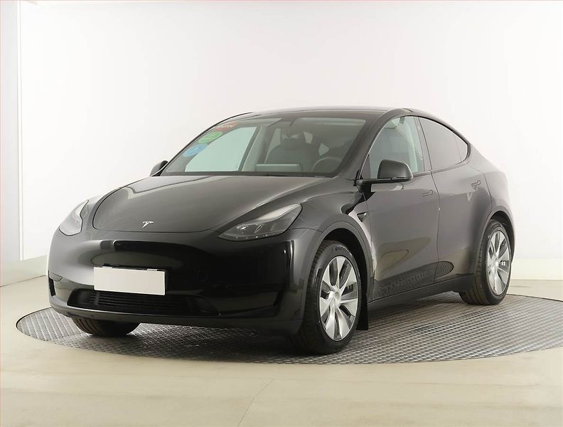Tesla Model Y (2023) RWD LFP 60kWh, SoH 98% - fotka 2 z 32
