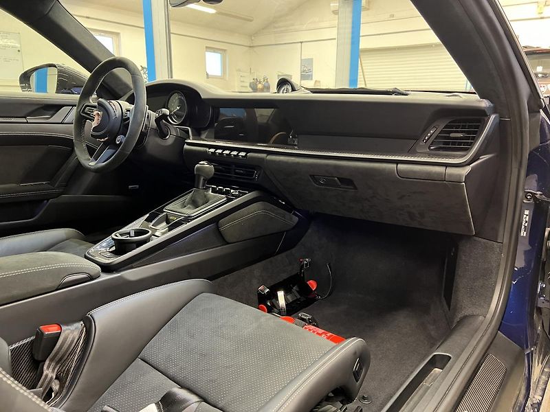 Porsche 911 992 GT3 4.0 375 kW - fotka 20 z 22