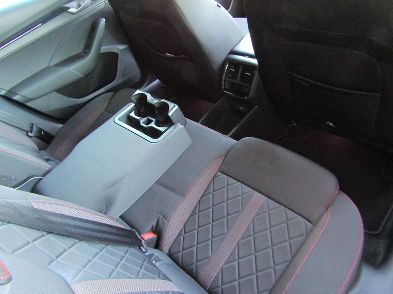Škoda Octavia IV FL RS 2.0 TSI /195kW 7st.au - fotka 25 z 30