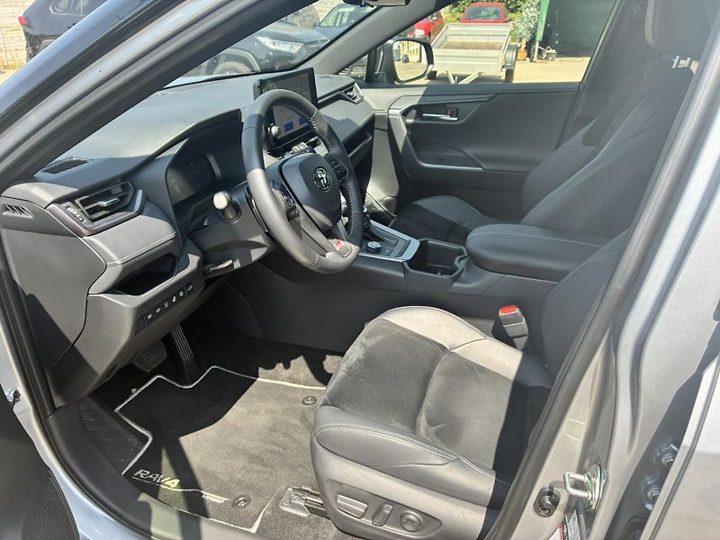 Toyota RAV4 2.5 HSD e-CVT AWD GR-Sport Taž - fotka 10 z 24