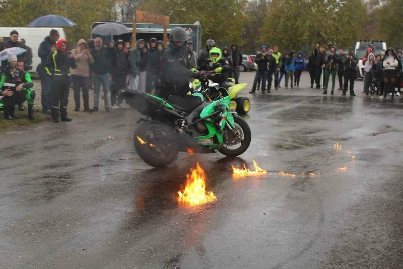 Zakončení motorkářské sezony pod taktovkou Motobobrů ze Strakonic.