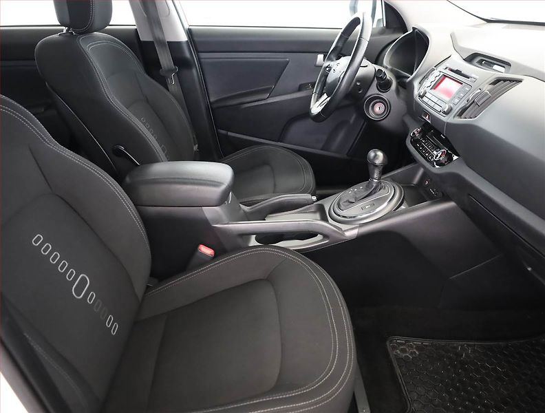 Kia Sportage (2011) 2.0 CRDi, 4X4, Automat, ČR - fotka 7 z 15