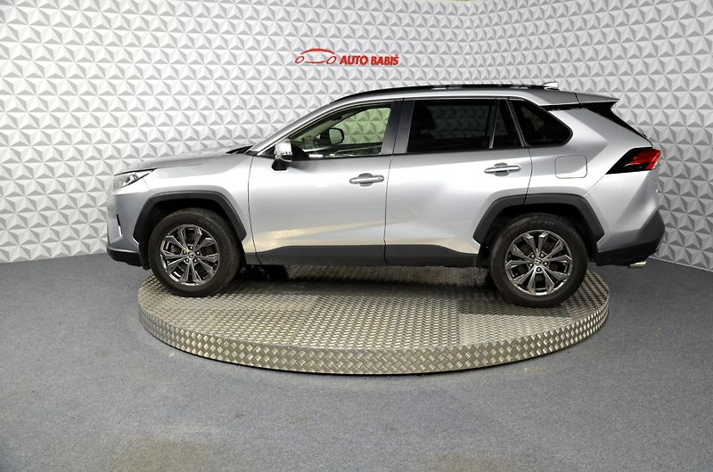 Toyota RAV4 (2023) 2.5 Hybrid Comfort 4WD AT - fotka 8 z 21