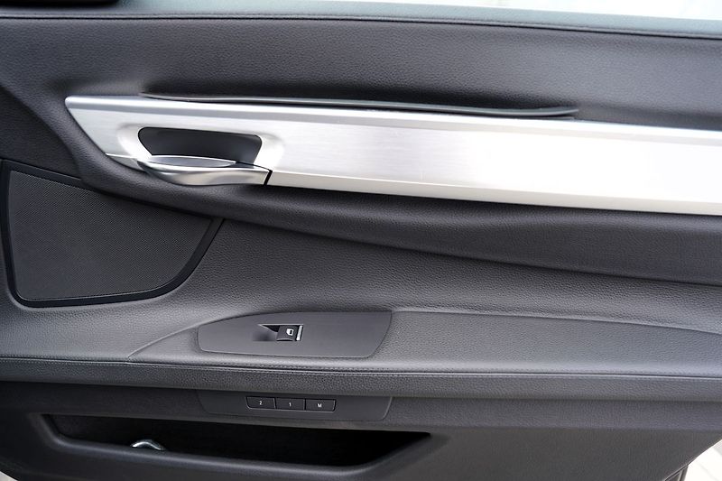 BMW Řada 7 730d  NEPOJÍZDNÉ, - fotka 21 z 45