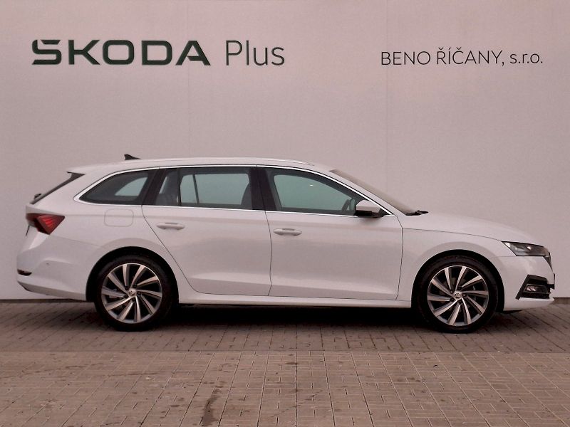 Škoda Octavia (2022) Combi Style Plus 2,0TDi 110kW - fotka 11 z 35