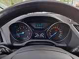 Ford Kuga 1,5 i EB 88kW AC VÝHŘEV NOVSTK - náhled 22