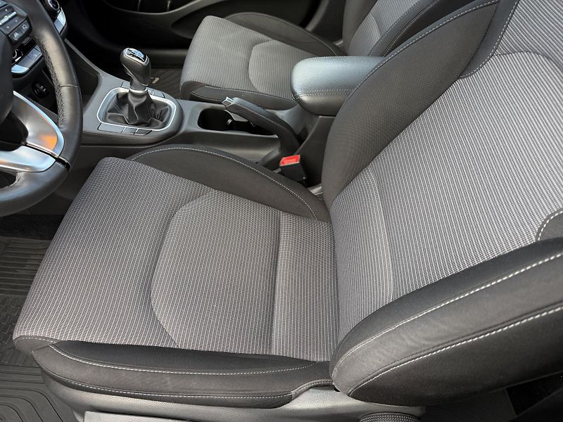 Hyundai i30 (2021) 1.0 t-gdi 88 kW / manual  - fotka 15 z 19