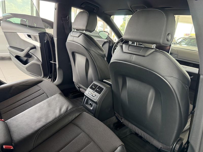 Audi A5 3,0TDI Q*200kW*S-LINE*KeyLess - fotka 19 z 38