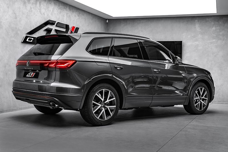 Volkswagen Touareg V6 3,0TDI Vzduch LED Tažné - fotka 5 z 18