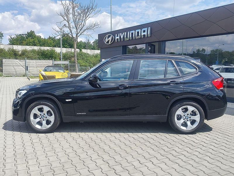 BMW X1 2.0i/135kW xDrive - fotka 8 z 24