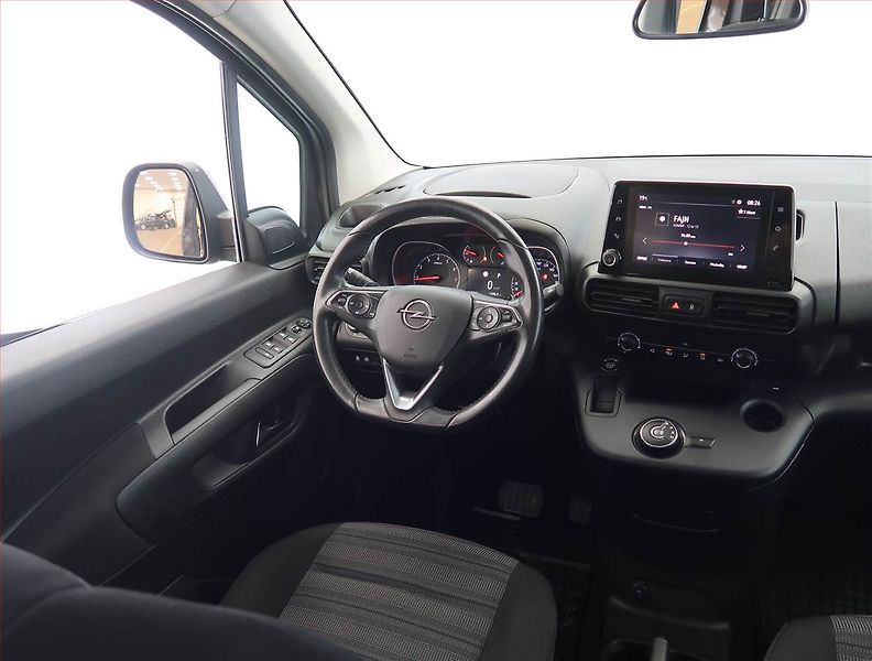 Opel Combo (2020) Maxi Edition 1.2 Turbo, 5Míst - fotka 7 z 21