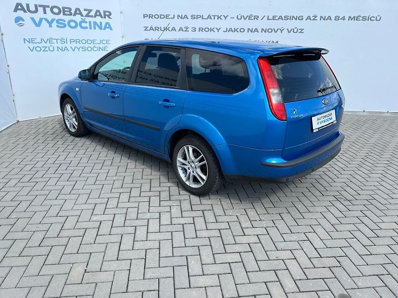Ford Focus (2008) Kombi 1.8i - fotka 6 z 23