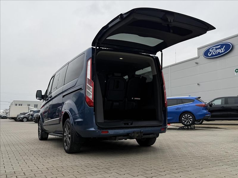 Ford Tourneo Custom 2,0 136kW Titanium X Webasto - fotka 11 z 28