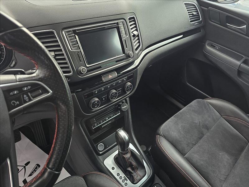 Seat Alhambra 2,0TDi 130KW FR DSG 4X4 TZ - fotka 13 z 50